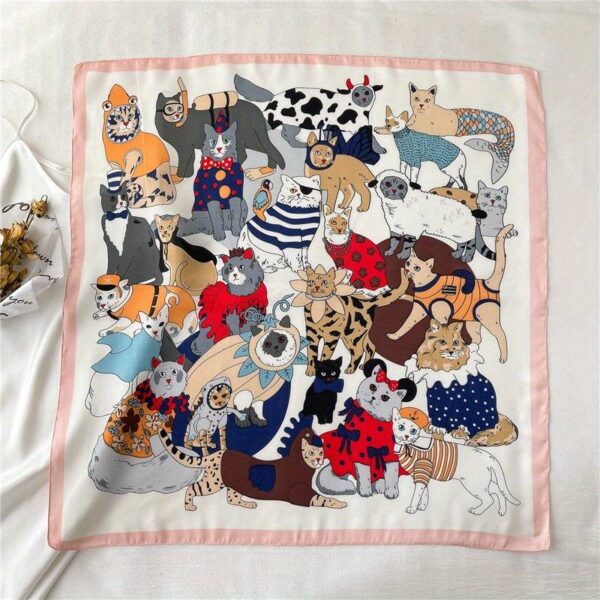 Foulard gatti con travestimenti di Carnevale