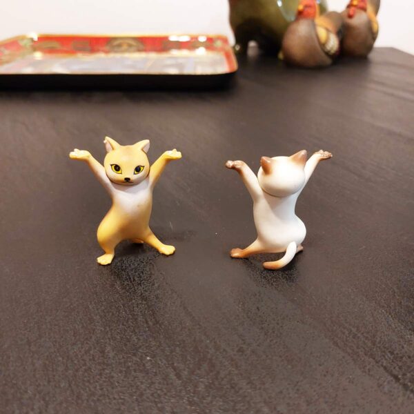 Portapenne a forma di gattini, fronte e retro