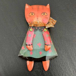 Spilla bambola gattina rossa
