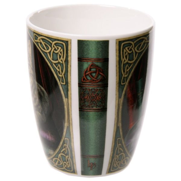 Tazza con gatto indovino disegnato da Lisa Parker di lato