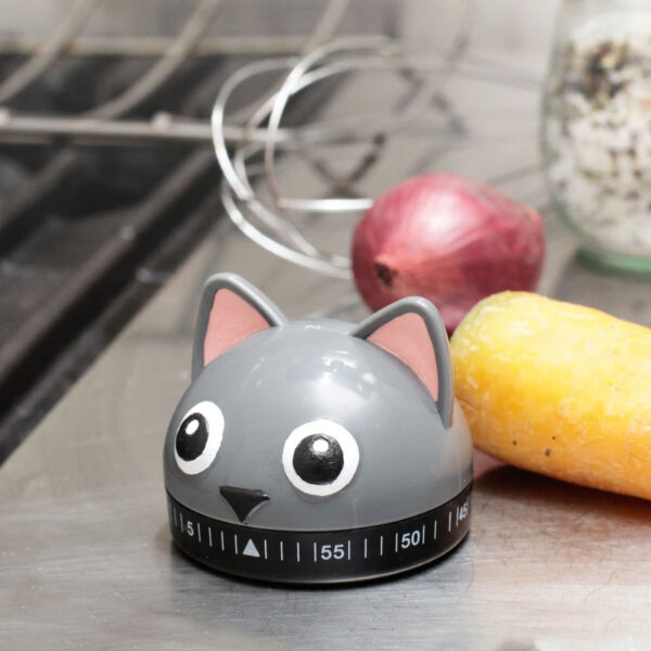 Timer a forma di musetto di gatto grigio, ambientato