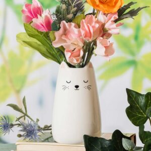 Vasetto in ceramica gatto bianco, ambientato